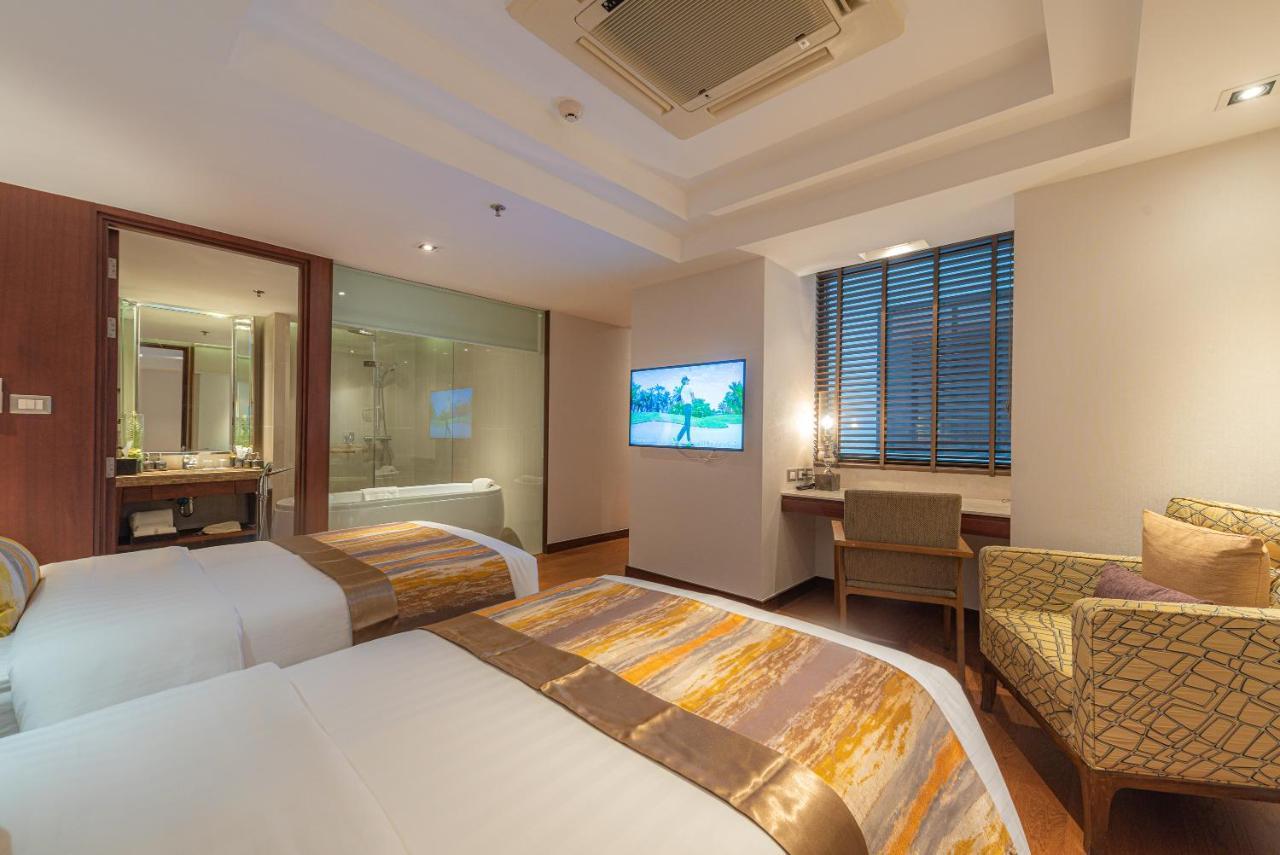 Summit Windmill Golf Suite Hotel At Suvarnabhumi Bangkok Exteriér fotografie Deluxe Room