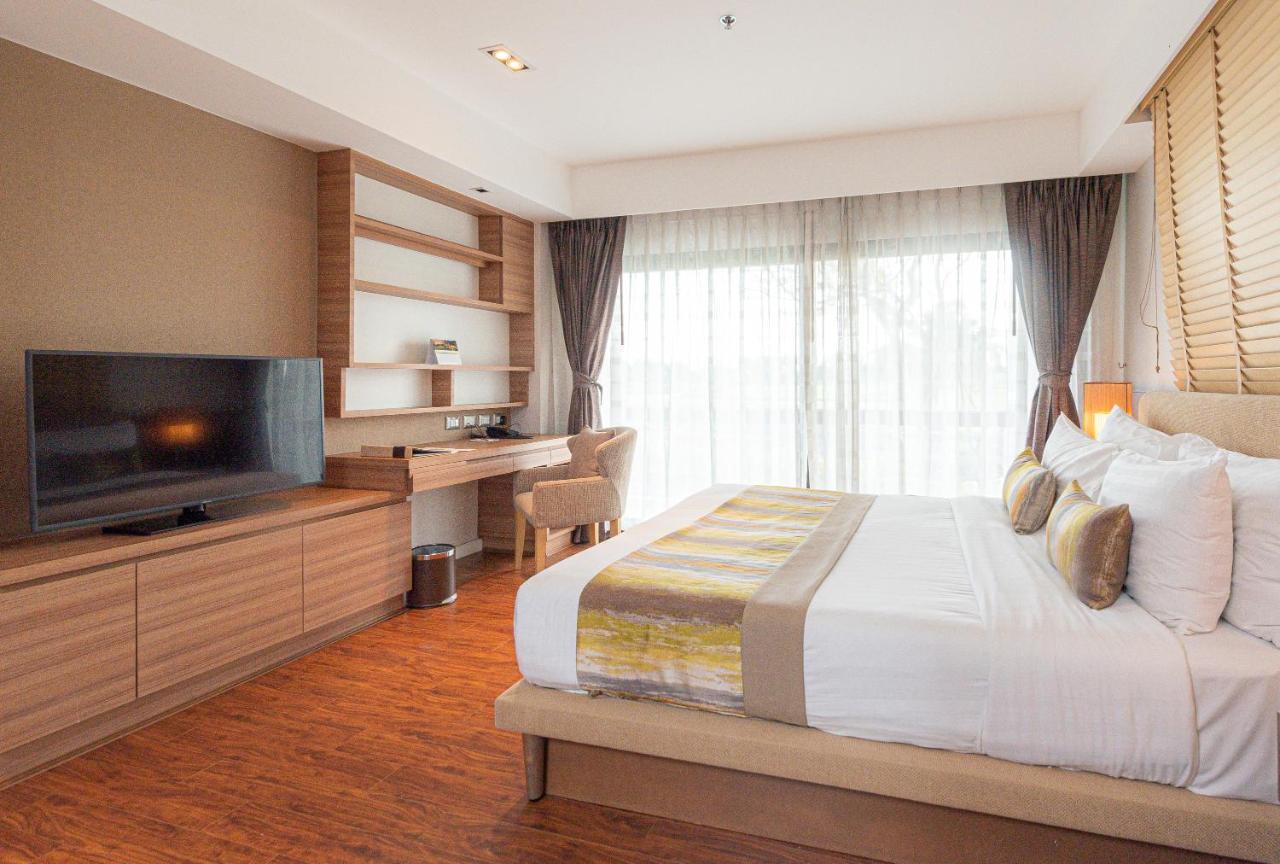 Summit Windmill Golf Suite Hotel At Suvarnabhumi Bangkok Exteriér fotografie Deluxe Room