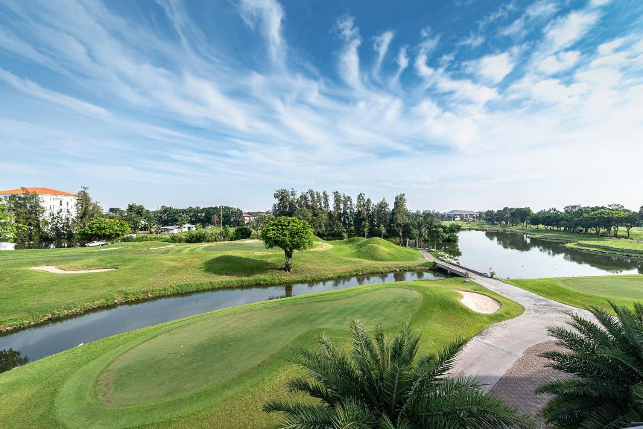 Summit Windmill Golf Suite Hotel At Suvarnabhumi Bangkok Exteriér fotografie Golf course in Quinta do Lago