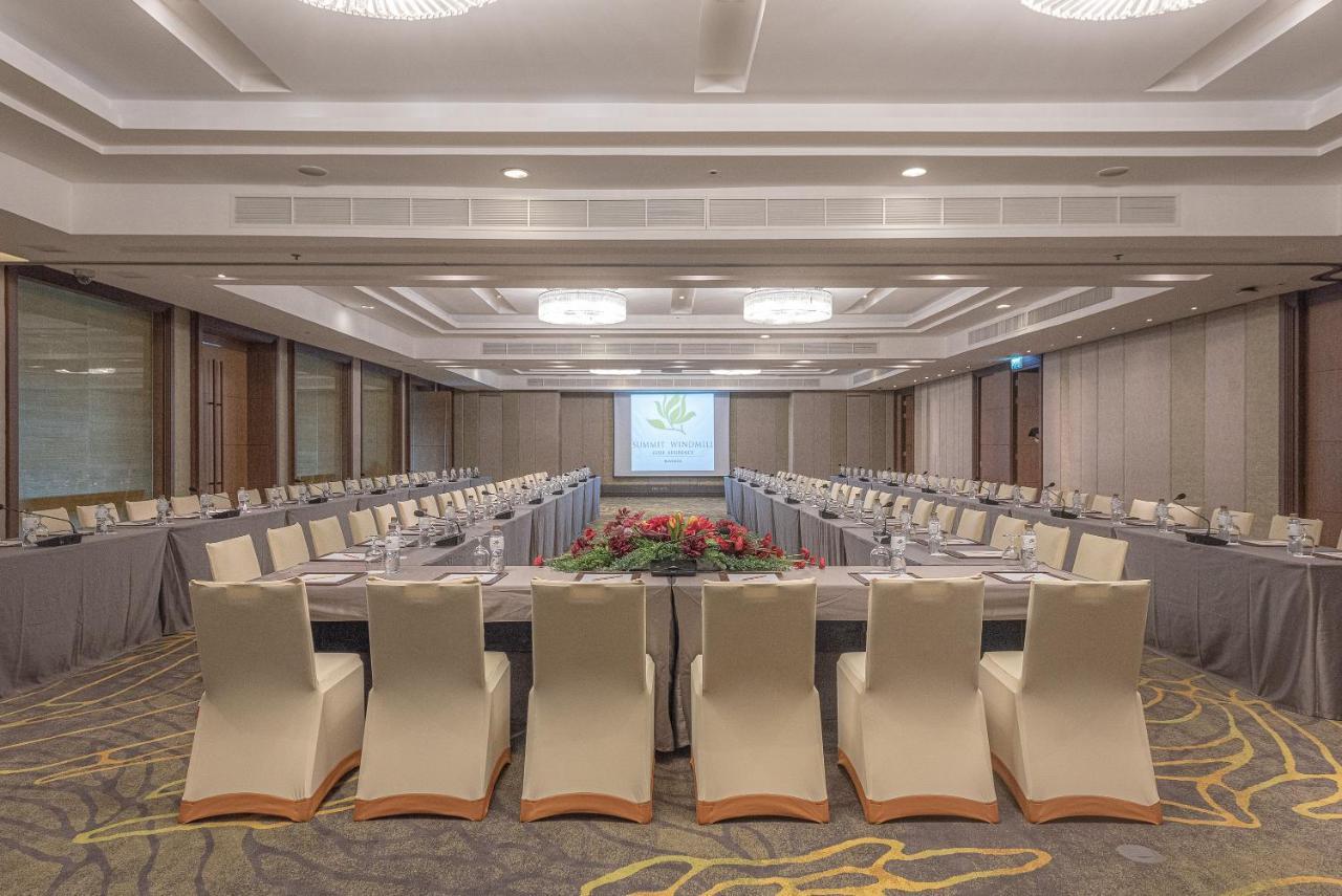 Summit Windmill Golf Suite Hotel At Suvarnabhumi Bangkok Exteriér fotografie The Royal Paragon Hall